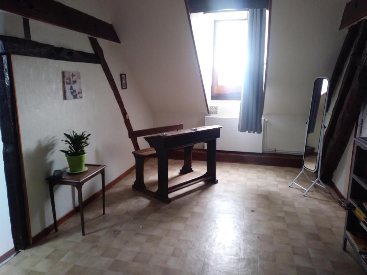Gite Les Hautes Mougonnieres Neuil Bagian luar foto